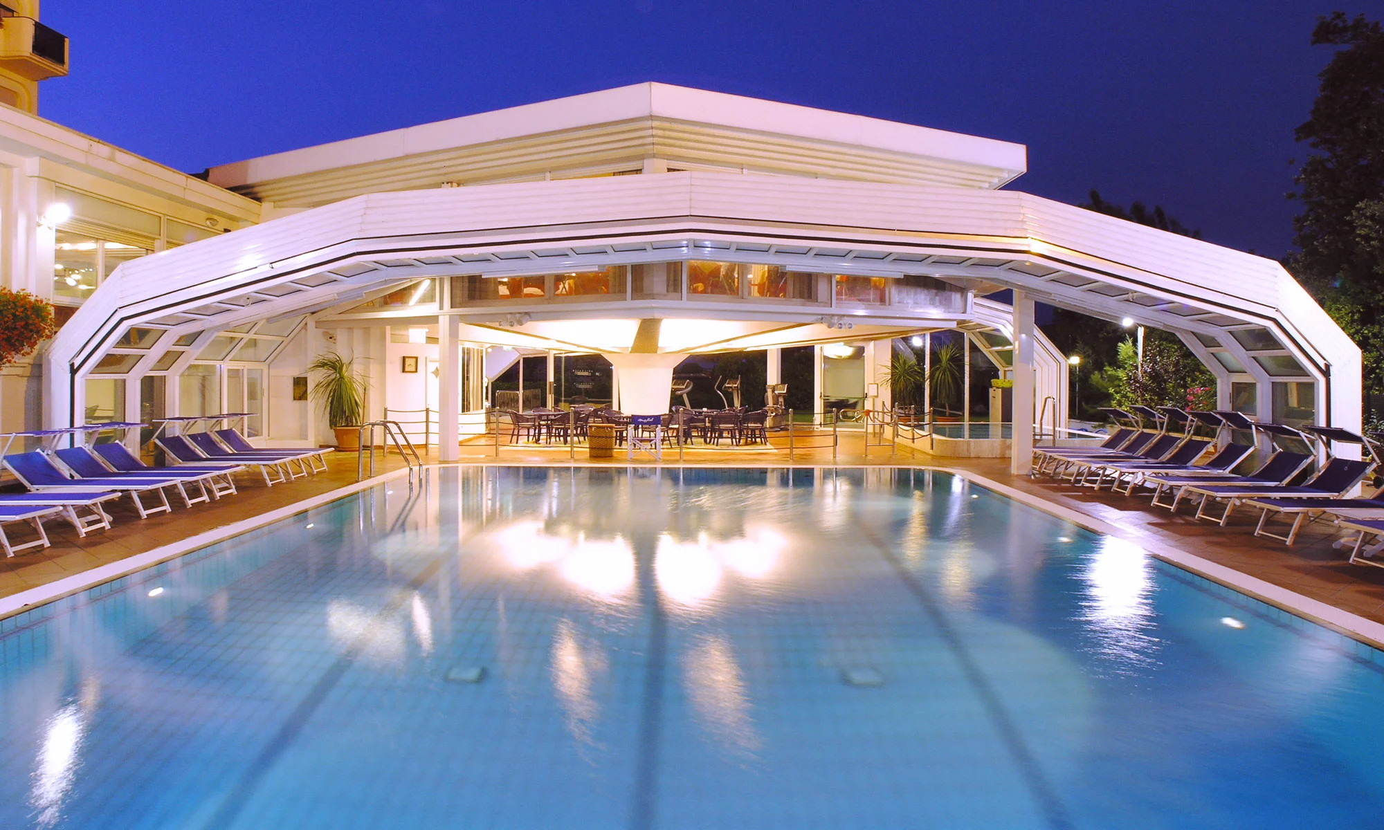 media.Slide-Piscina_5Gruppo-Atlantic