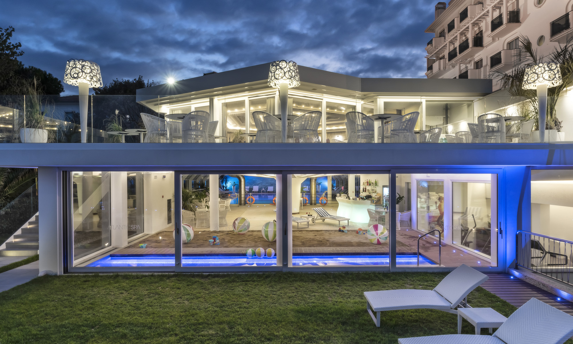 media.Slide-Winter-Beach_1Gruppo-Atlantic