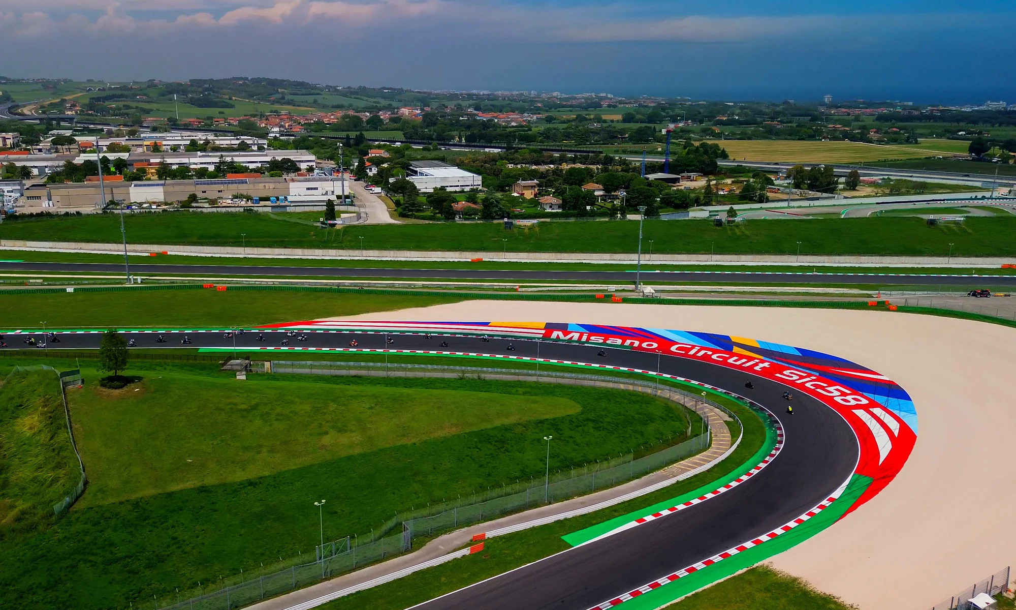media.Slide_Misano-World-Circuit_1Gruppo-Atlantic
